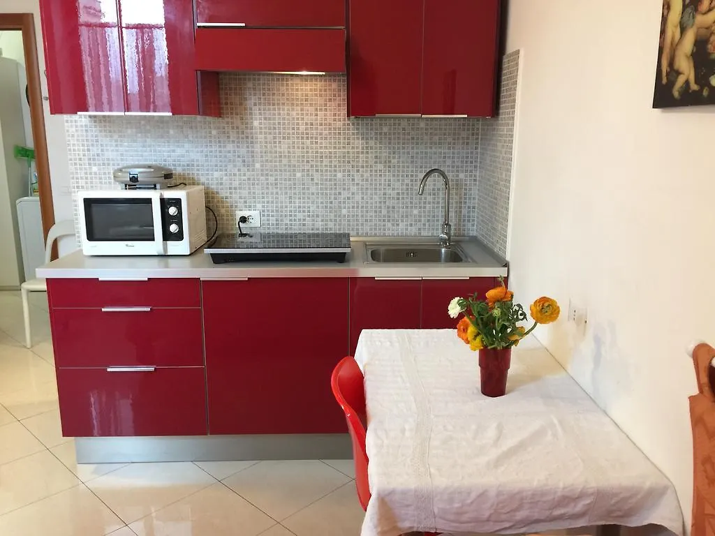 Apartament Aquila 52 Rzym 0*,