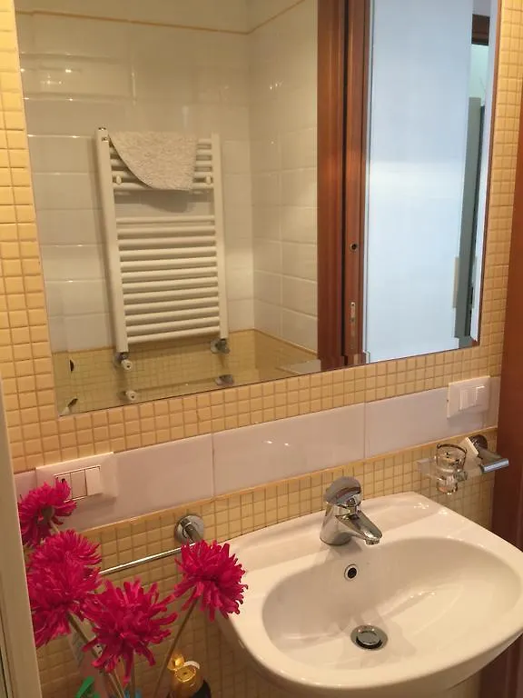Aquila 52 Daire Roma